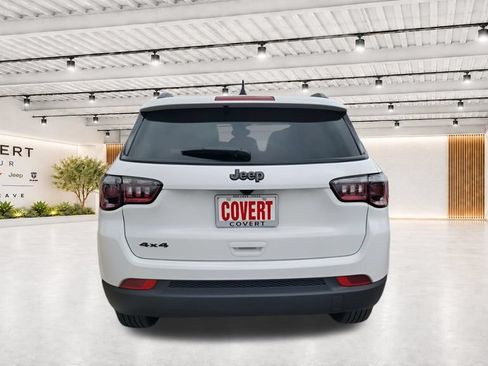 New 2026 Jeep Compass Latitude AWD/4WD image 10