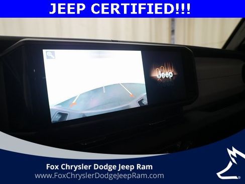 Used 2024 Jeep Gladiator Sport image 18