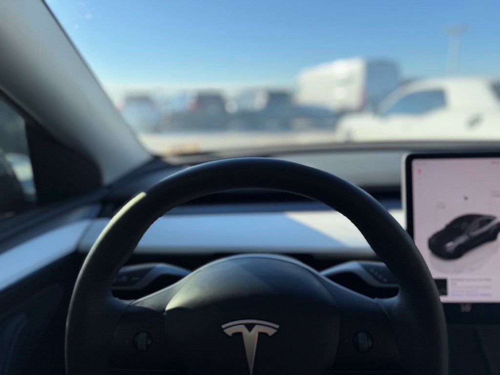 Used 2023 Tesla Model Y Performance AWD/4WD image 10