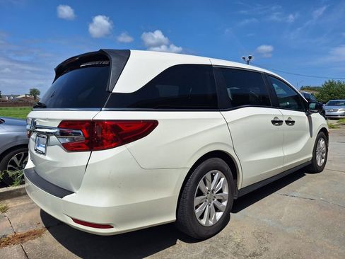 Used 2018 Honda Odyssey LX image 4