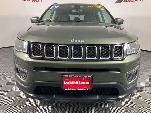 Used 2019 Jeep Compass Latitude w/ Popular Equipment Group image 2