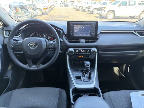 Used 2019 Toyota RAV4 XLE w/ All Weather Liner Package image 28