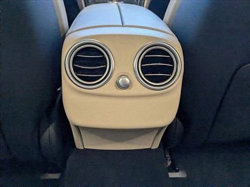 Used 2020 Mercedes-Benz C 300 Sedan image 18