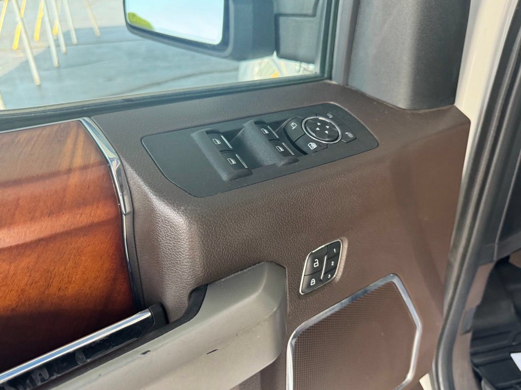 Used 2019 Ford F150 King Ranch w/ Equipment Group 601A Luxury AWD/4WD image 3