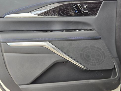 New 2026 Cadillac Escalade IQ Sport 1 w/ LPO, ONYX Package AWD/4WD image 25
