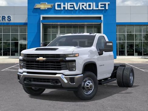 New 2025 Chevrolet Silverado 3500 W/T w/ WT Convenience Package image 7