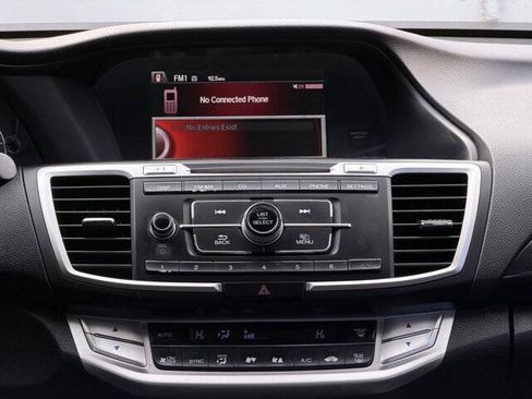 Used 2014 Honda Accord Sport image 15