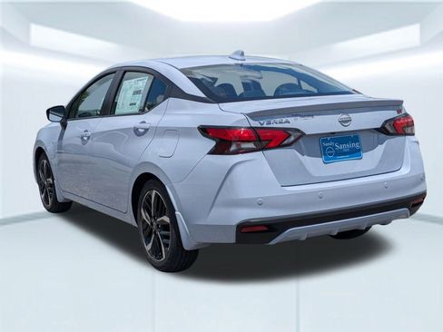 New 2025 Nissan Versa SR w/ Trunk Package image 4