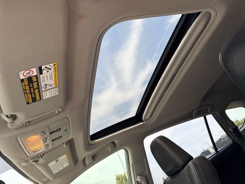 Used 2015 Toyota RAV4 XLE FWD image 19