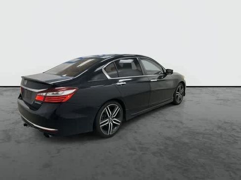 Used 2016 Honda Accord Sport image 4