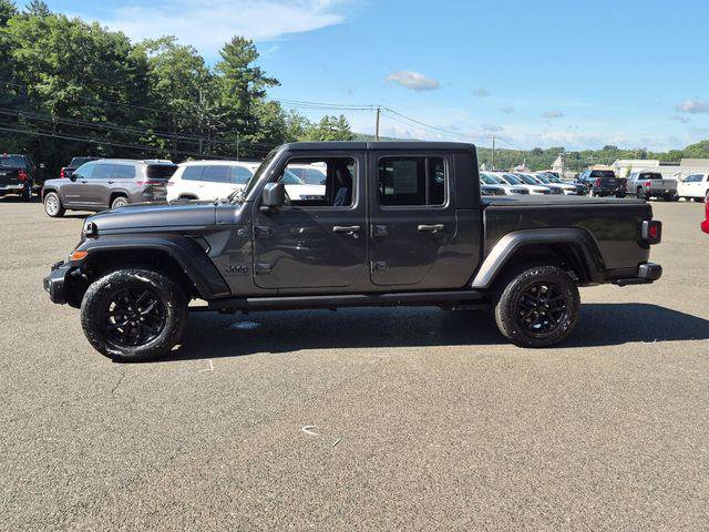 Certified 2023 Jeep Gladiator Sport AWD/4WD image 9