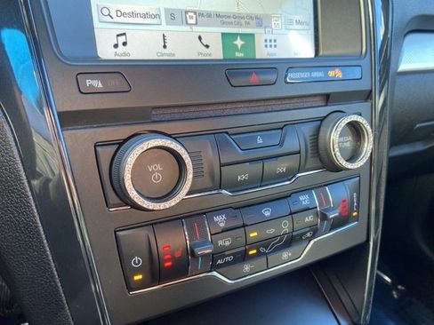 Used 2017 Ford Explorer XLT w/ Equipment Group 202A image 15