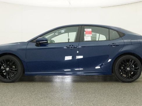 New 2026 Toyota Camry SE image 12