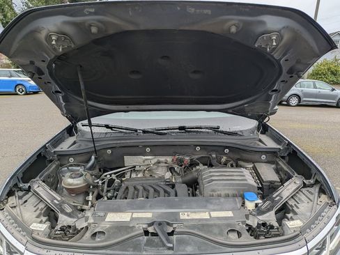 Used 2021 Volkswagen Atlas SE image 40