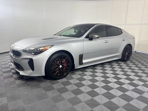 Used 2018 Kia Stinger GT1 AWD/4WD image 29
