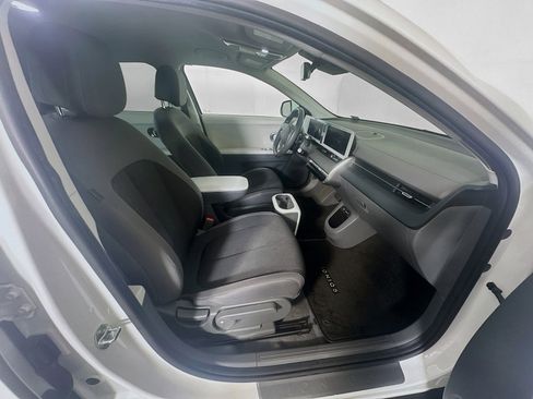Used 2024 Hyundai Ioniq 5 SEL RWD image 32