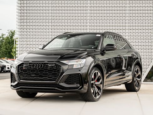 Certified 2024 Audi RS Q8 w/ Black Optic Package AWD/4WD image 7