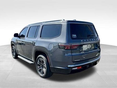 Used 2023 Jeep Wagoneer 4WD w/ Premium Group I image 5