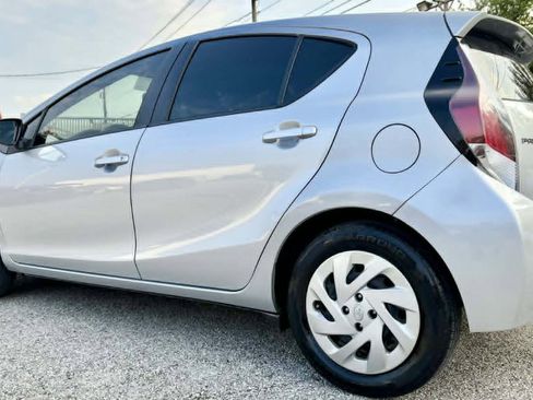 Used 2016 Toyota Prius C Three FWD image 7