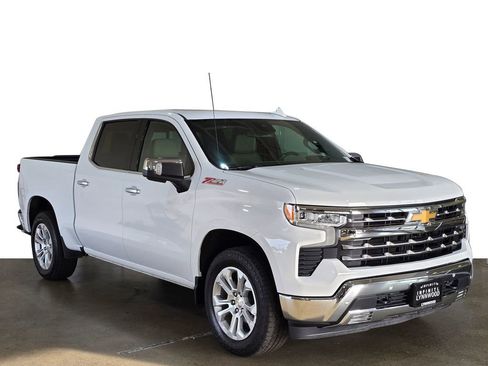 Used 2022 Chevrolet Silverado 1500 LTZ image 3