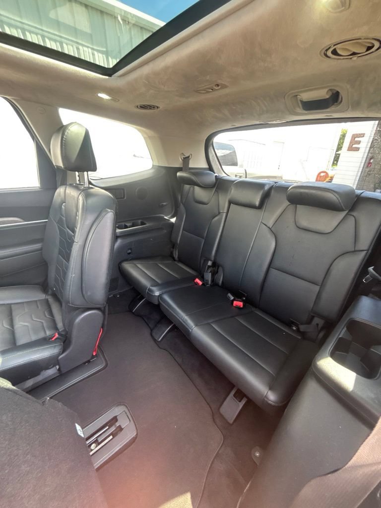 Used 2021 Kia Telluride SX w/ SX Prestige Package AWD/4WD image 18