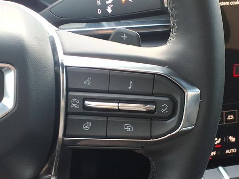 Used 2026 GMC Terrain Elevation w/ Elevation Premium Package FWD image 13