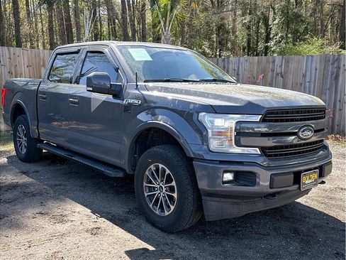 Used 2018 Ford F150 Lariat w/ Equipment Group 502A Luxury AWD/4WD image 16