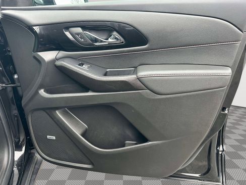 Certified 2023 Chevrolet Traverse RS image 27