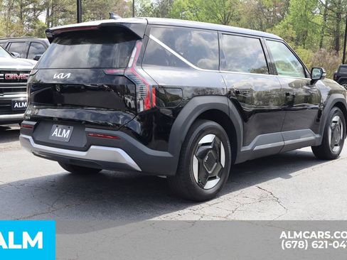 Used 2024 Kia EV9 Light Long Range image 6