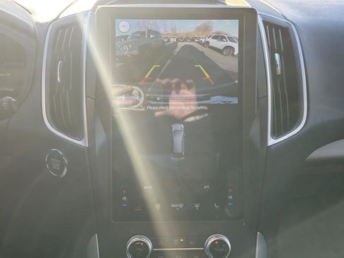 Used 2024 Ford Edge SEL image 15