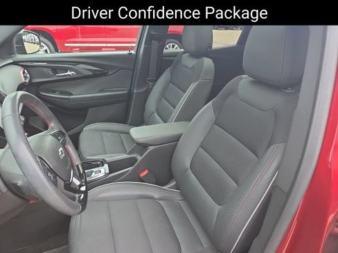 Certified 2023 Chevrolet TrailBlazer RS w/ Sun and Liftgate Package AWD/4WD image 17