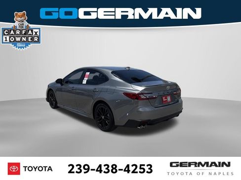 Used 2026 Toyota Camry SE w/ Convenience Package FWD image 4