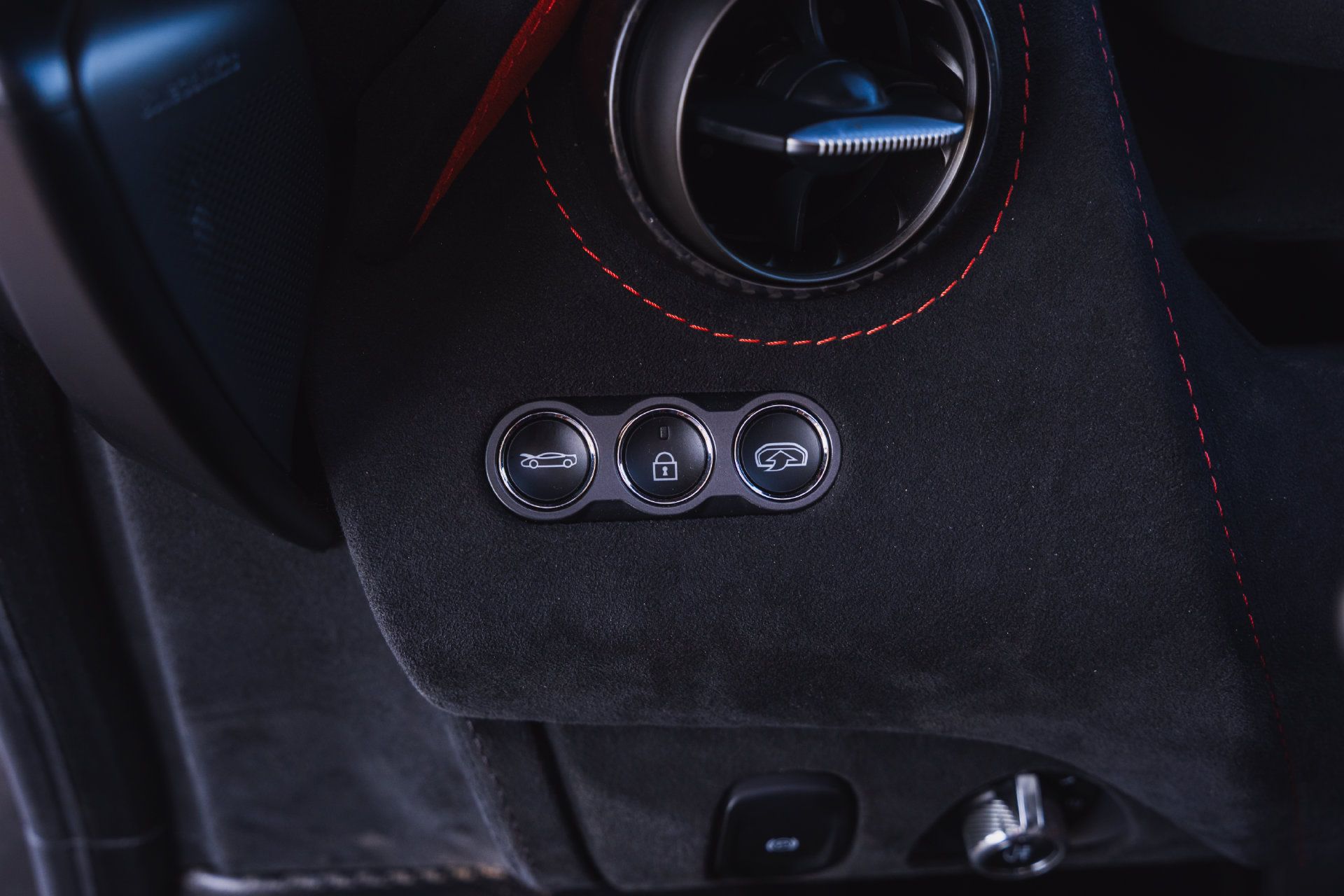 Used 2021 McLaren 765LT RWD image 65