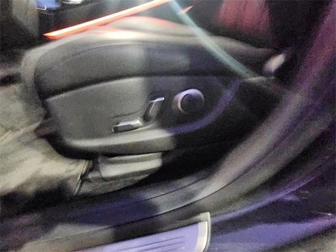 Used 2025 Genesis G80 2.5T image 18