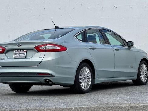 Used 2013 Ford Fusion Energi SE image 3