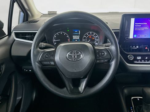 Used 2025 Toyota Corolla LE w/ Convenience Package FWD image 18