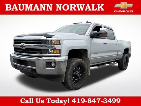 Used 2018 Chevrolet Silverado 2500 LT w/ All Star Edition AWD/4WD image 5