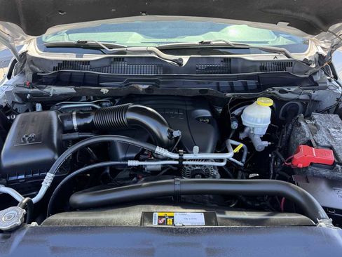 Used 2017 RAM 1500 Express AWD/4WD image 44