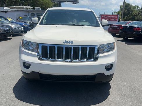 Used 2012 Jeep Grand Cherokee Laredo w/ Laredo E Group AWD/4WD image 6