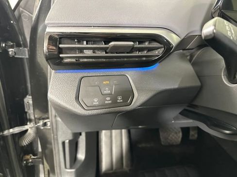 Used 2022 Volkswagen ID.4 Pro image 20