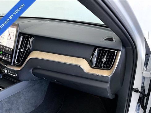 Certified 2026 Volvo XC60 B5 Plus AWD/4WD image 19