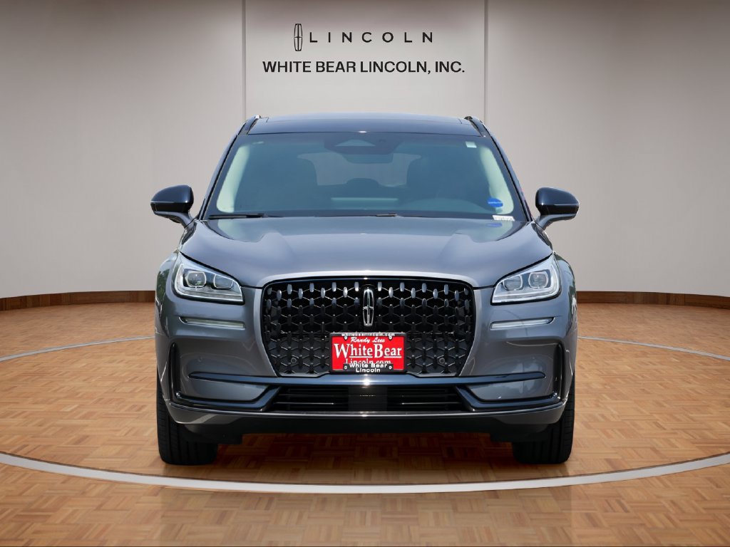 Used 2024 Lincoln Corsair Reserve w/ Equipment Group 201A FWD image 2