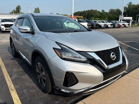 Used 2019 Nissan Murano S AWD/4WD image 3