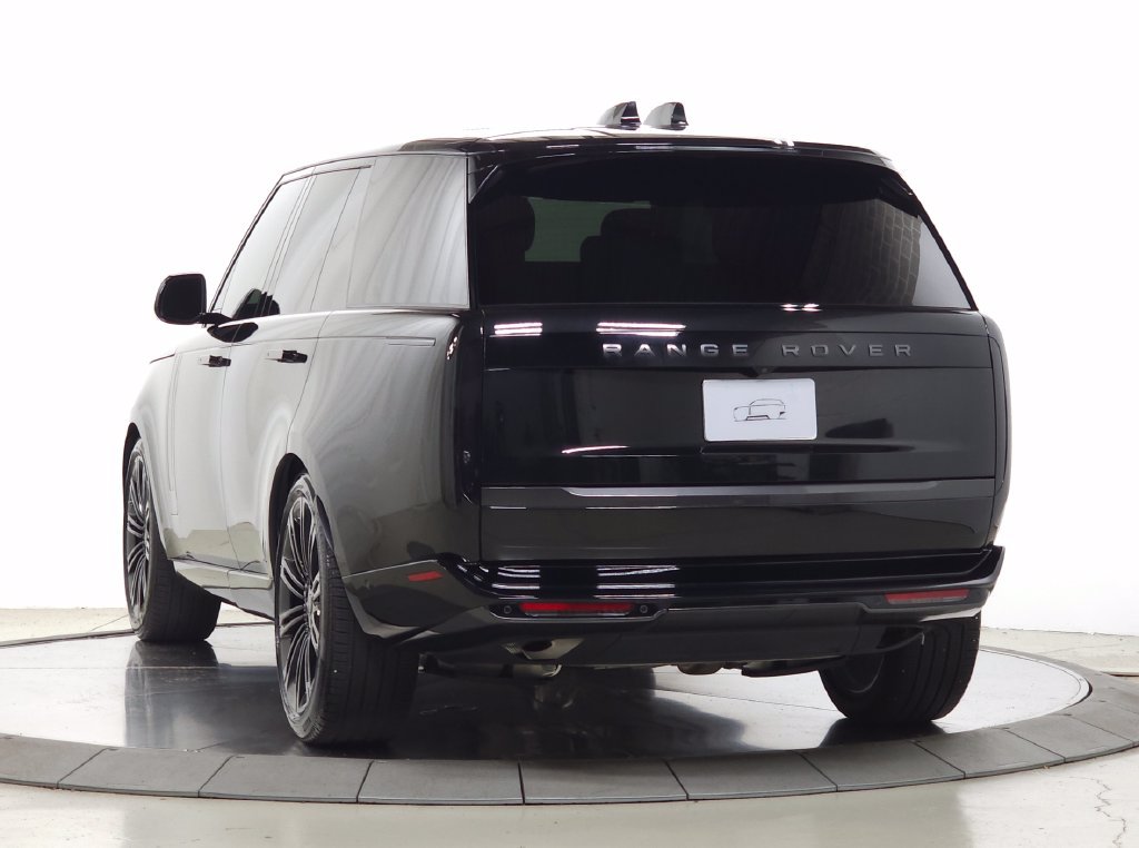 Used 2026 Land Rover Range Rover SE AWD/4WD image 4