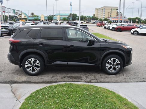 Used 2023 Nissan Rogue SV w/ SV Premium B Package FWD image 14
