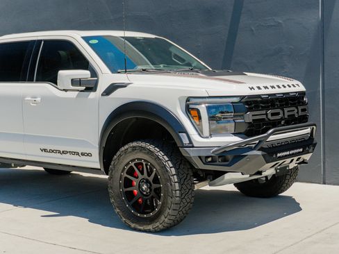 Used 2025 Ford F150 Raptor AWD/4WD image 47