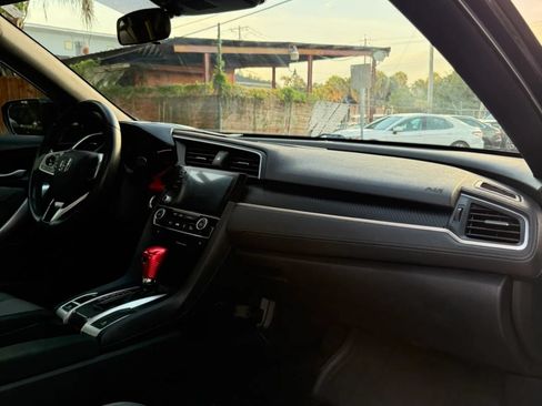 Used 2019 Honda Civic EX image 12