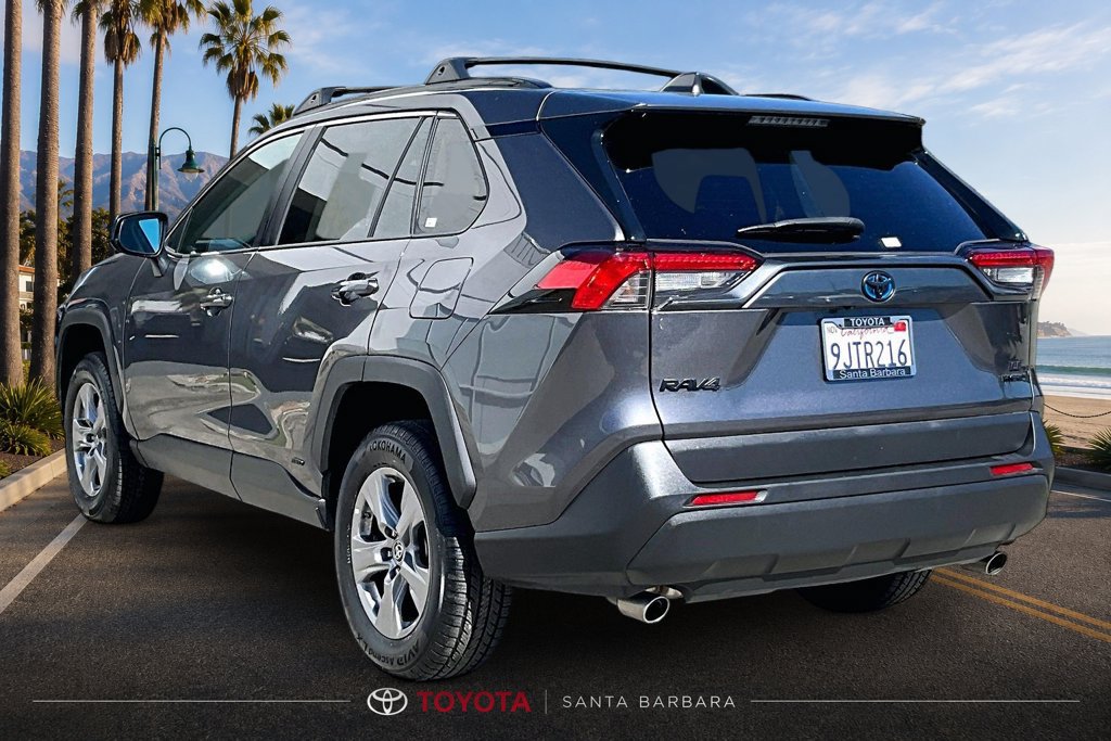 Certified 2024 Toyota RAV4 LE AWD/4WD image 4