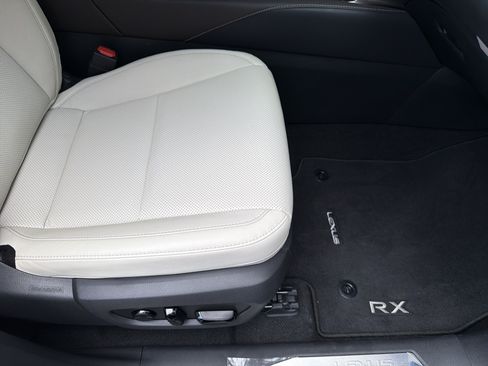 Used 2024 Lexus RX 350 FWD w/ Technology Package image 41