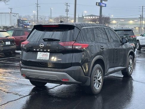 Certified 2023 Nissan Rogue S image 4